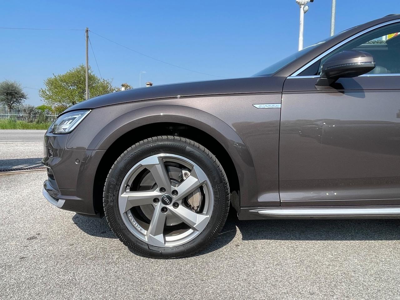 Audi A4 Allroad 3.0 TDI tiptronic Business Evolution