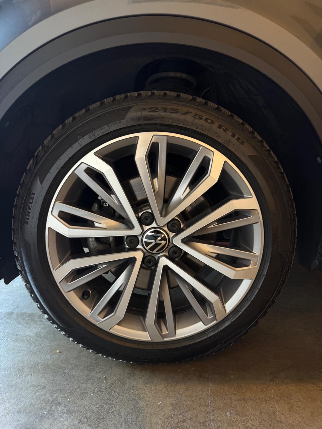 Volkswagen T-Roc 2.0 Tdi 150CV dsg Sport VIRTUAL