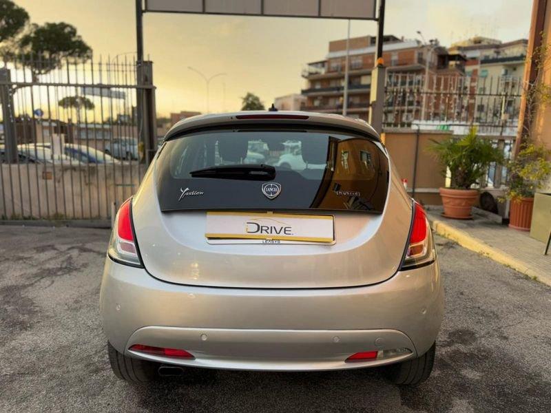 Lancia Ypsilon 1.0 FireFly Hybrid GOLD.+ GPL