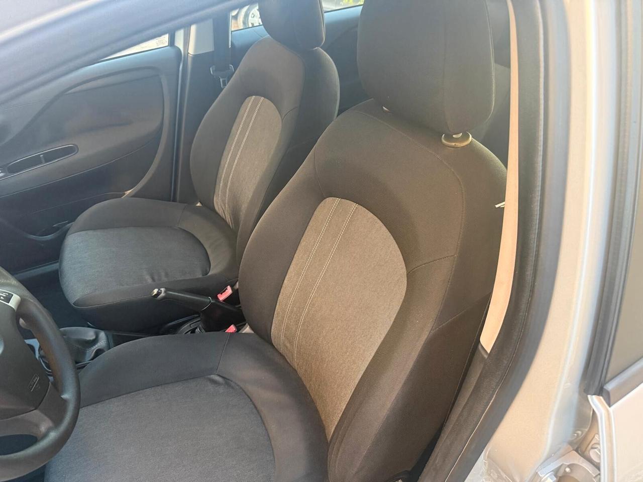 Fiat Punto 1.3 MJT II 75 CV 5 porte Street