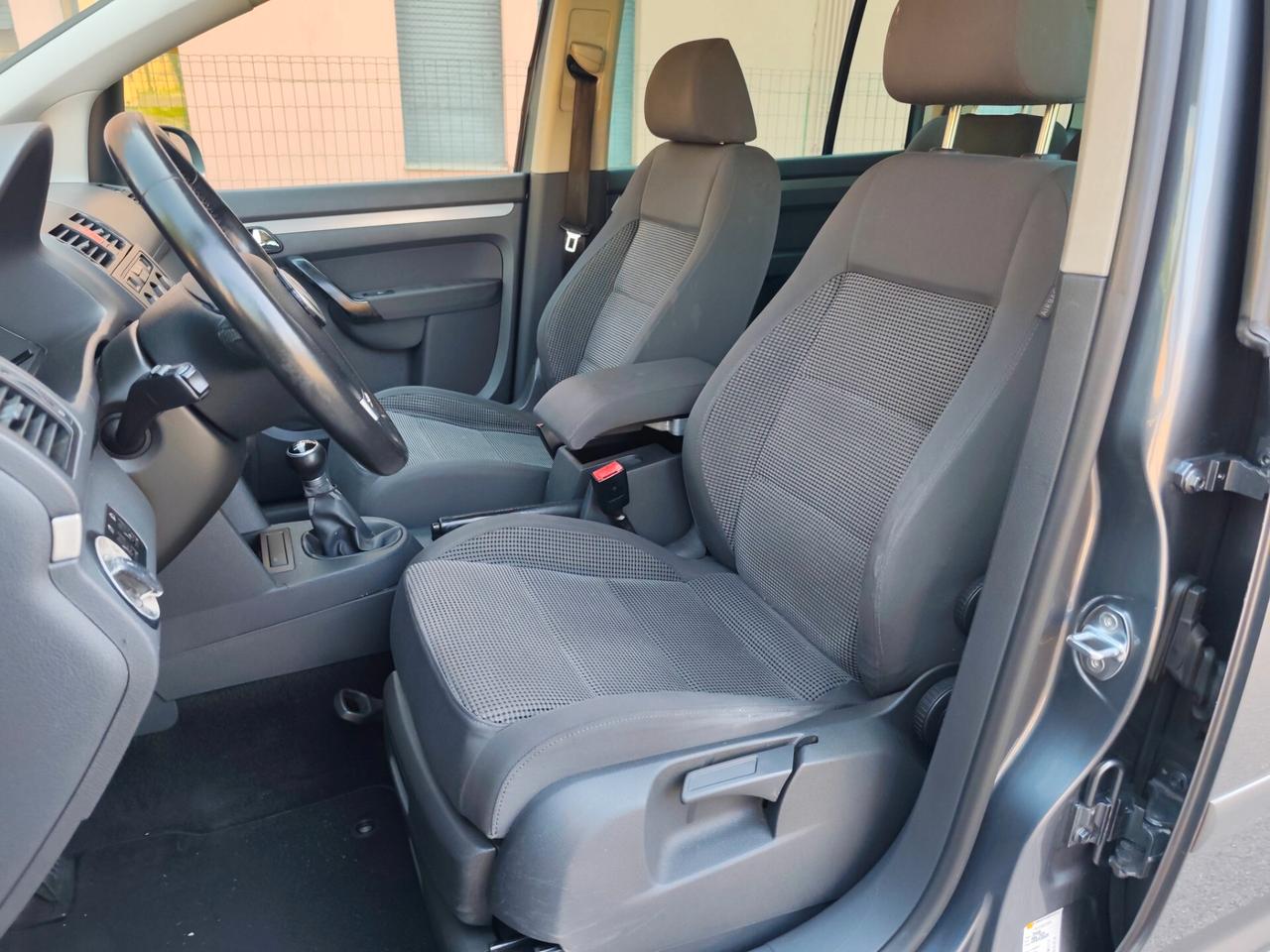 Volkswagen Touran 2.0 16V TDI Highline cinghia fatta