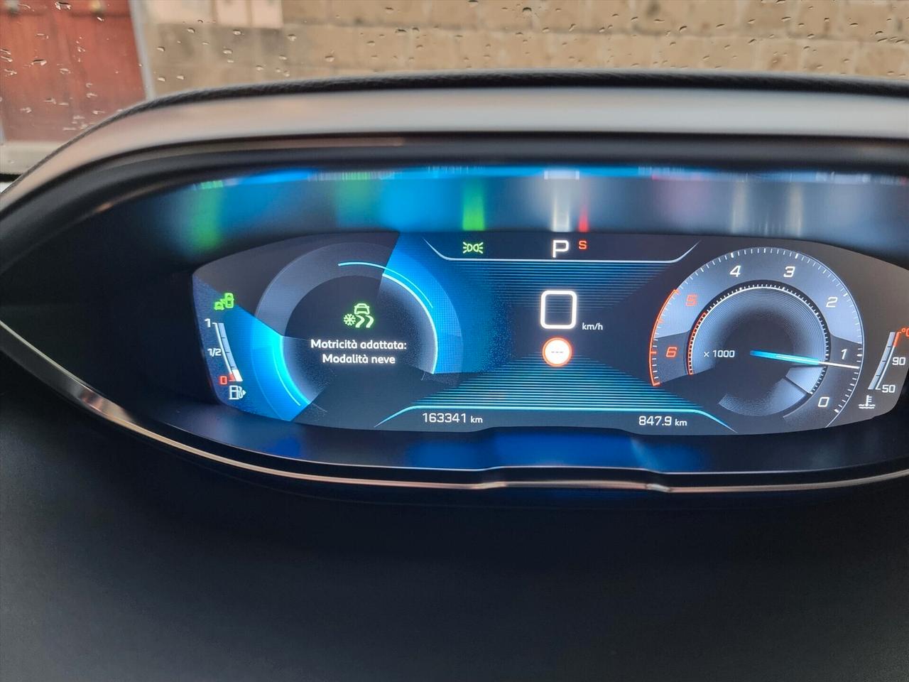 Peugeot 3008 BlueHDi 130 S&S EAT8 Allure ACTIGRIPP NAVIGATORE