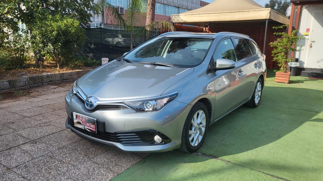 Toyota Auris Touring Sports 1.8 Hybrid Lounge