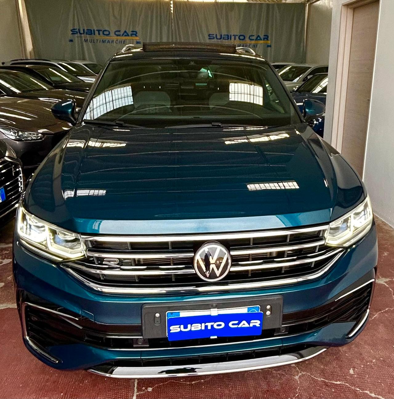 Volkswagen Tiguan 2.0 TDI 150 CV SCR DSG R-Line TETTO PANORAMICO