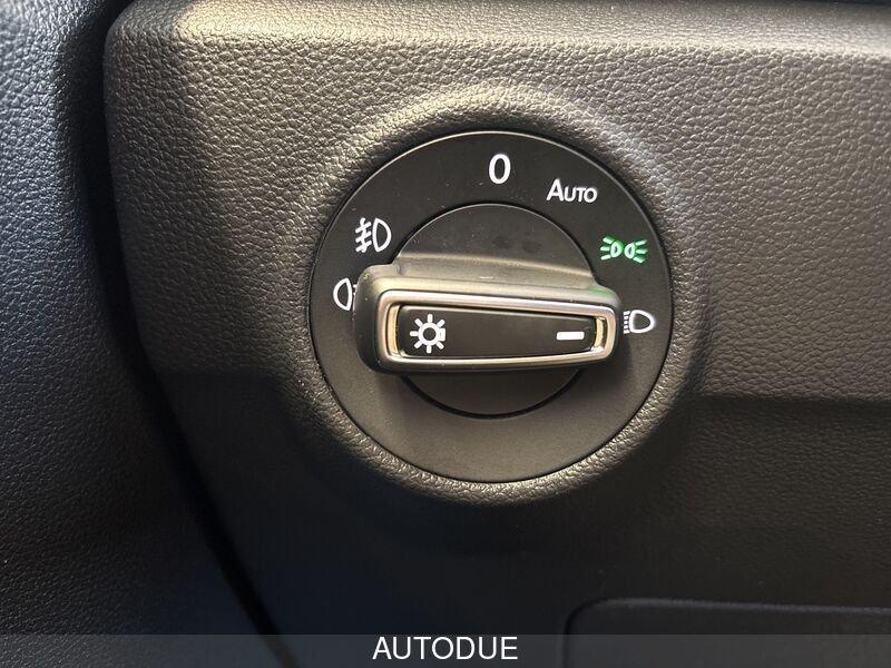 Volkswagen T-Roc 1.6 TDI BUSINESS 115CV
