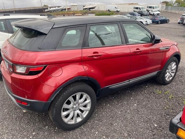 Land Rover Range Evoque 2.0 TD4 180 CV 5p. Pure