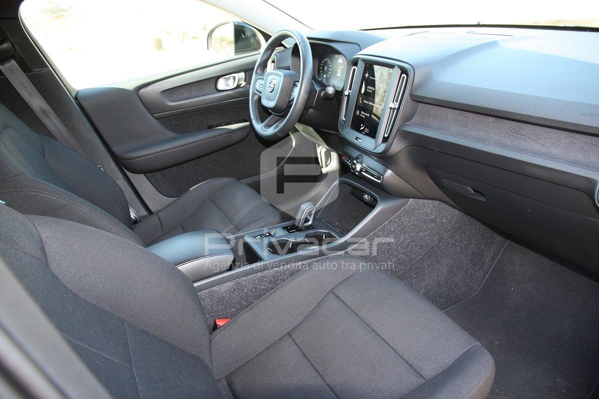 VOLVO XC40 T2 Geartronic Momentum