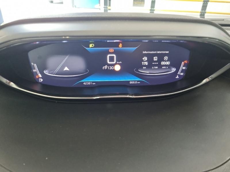 PEUGEOT 3008 BlueHDI 130 S/S Active Business