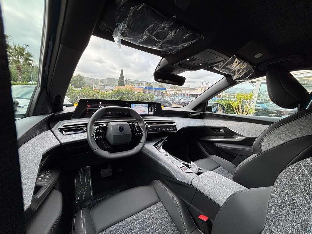 Peugeot 3008 Hybrid 145 Allure KM 0 IVA ESPOSTA Tua a solo 309 Euro al mese