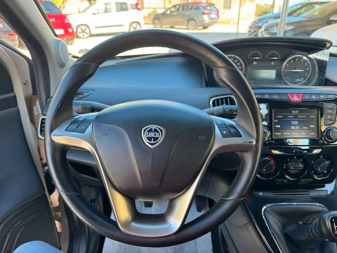 LANCIA YPSILON 1200BENZINA/GPL ECOCHIC UNICO PROPRIETARIO