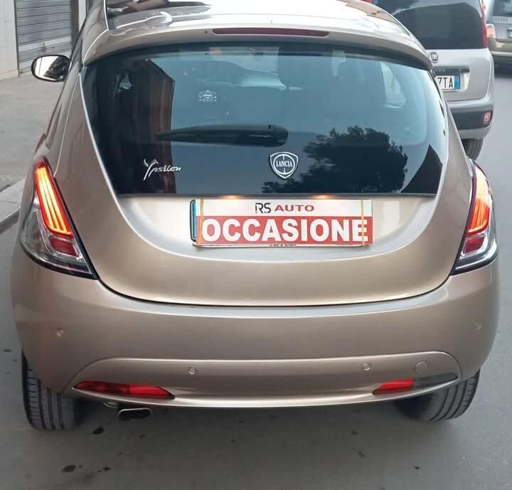 Lancia Ypsilon 1.2 69 CV 5 porte S&S Gold