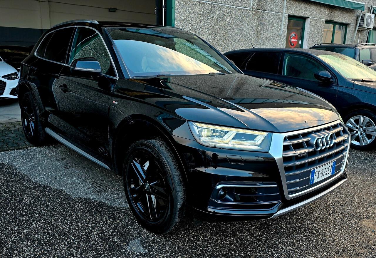 Audi Q5 40 TDI quattro S tronic S line interni RS