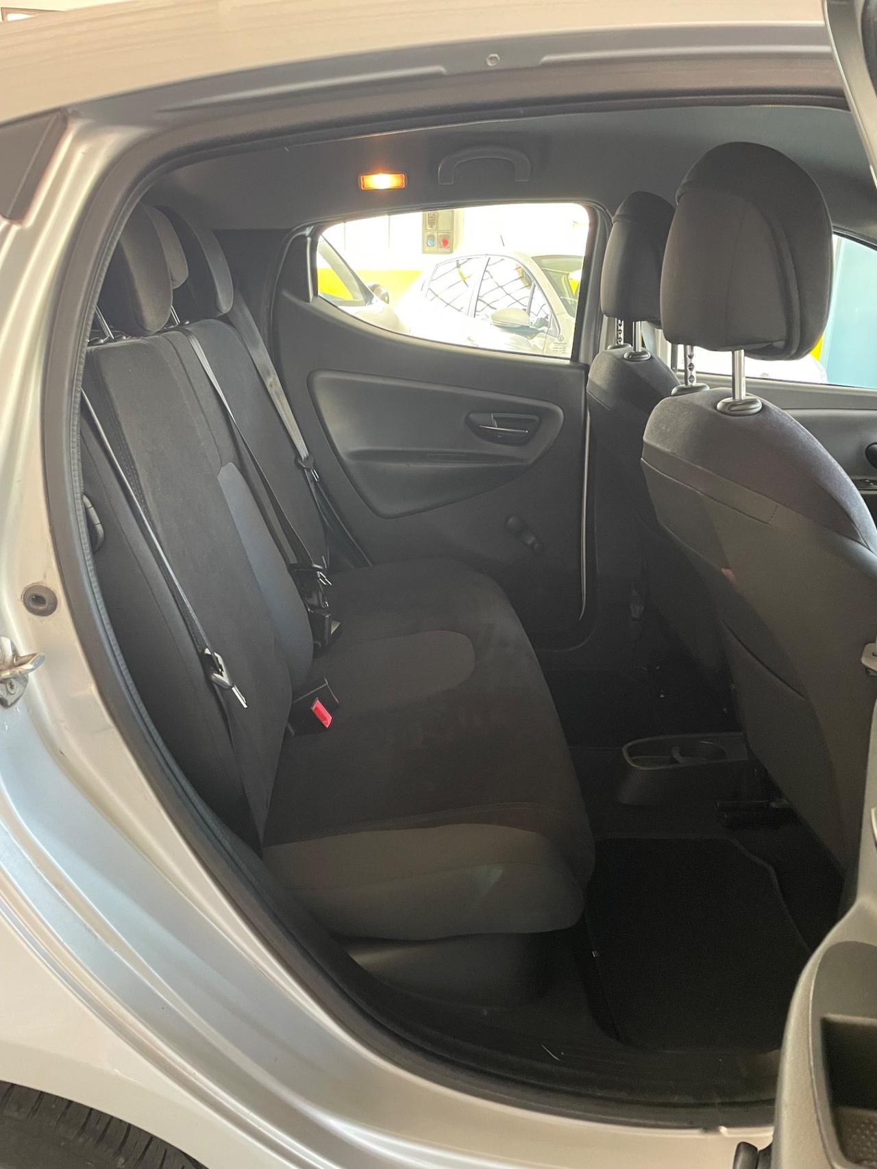 Lancia Ypsilon 1.3 MJT 16V 95 CV