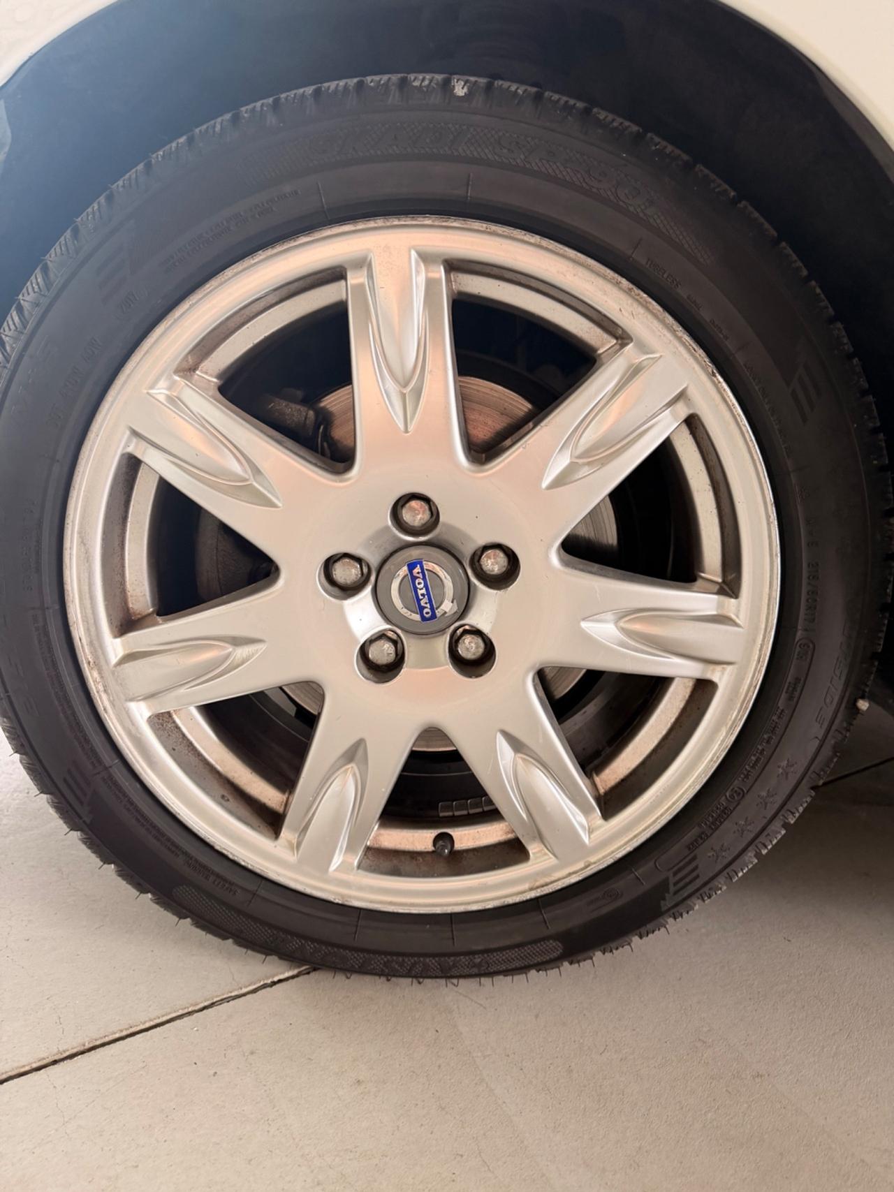 Volvo V60 D4 AWD Geartronic Momentum