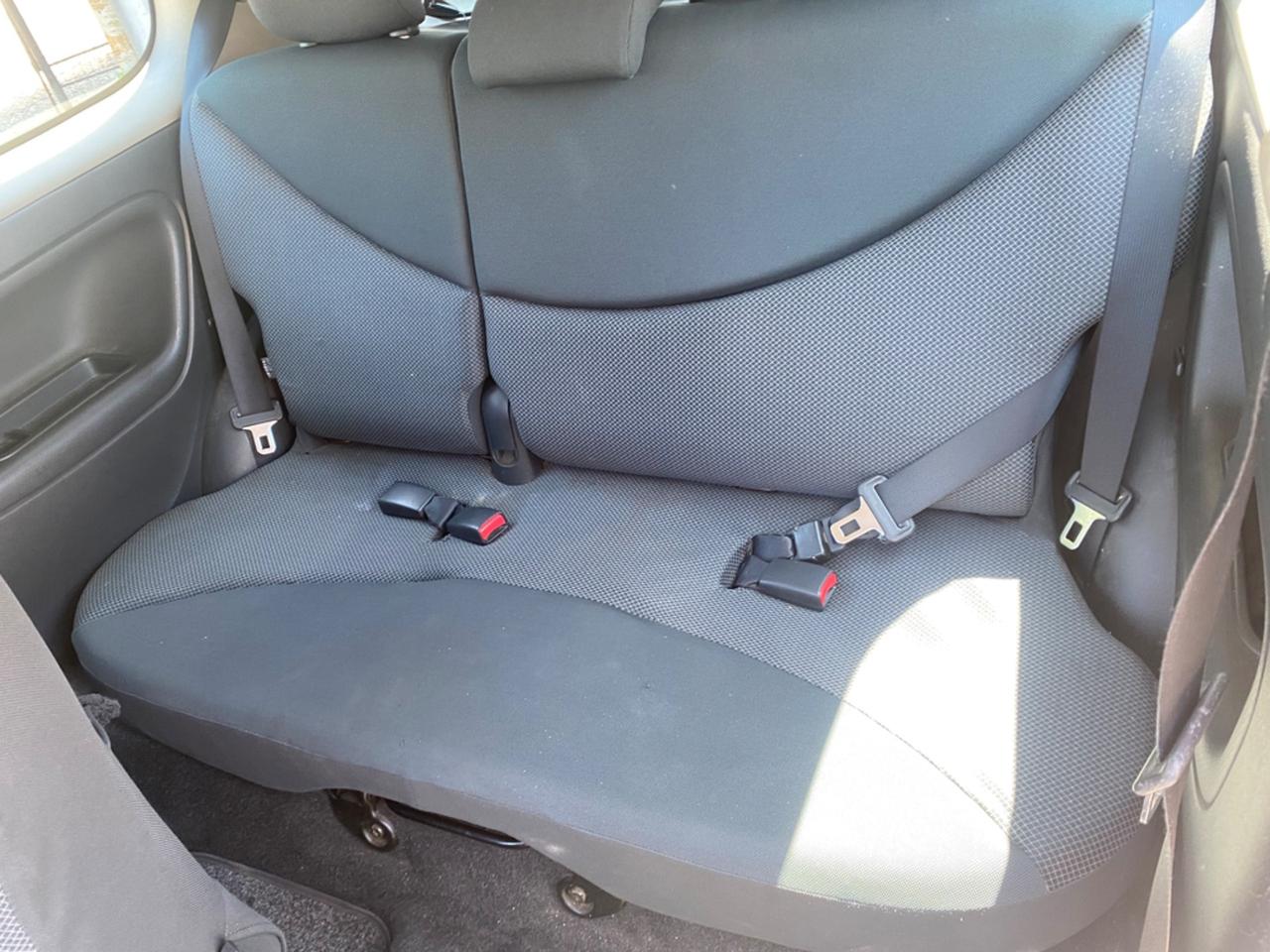 Toyota Yaris 1.0i 16V cat 3 porte Sol Blue
