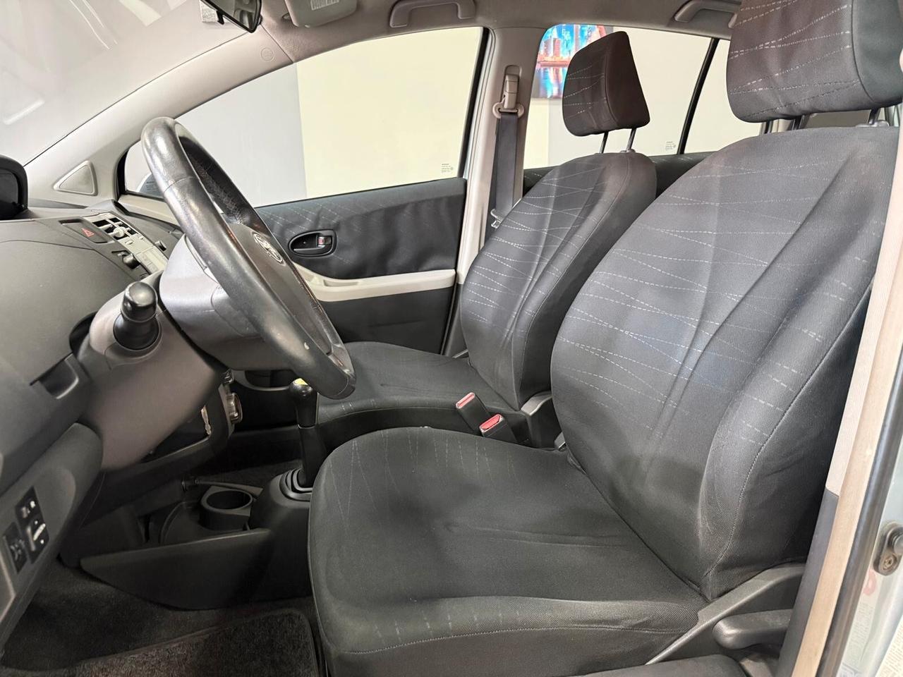 Toyota Yaris 1.3 5 porte Sol