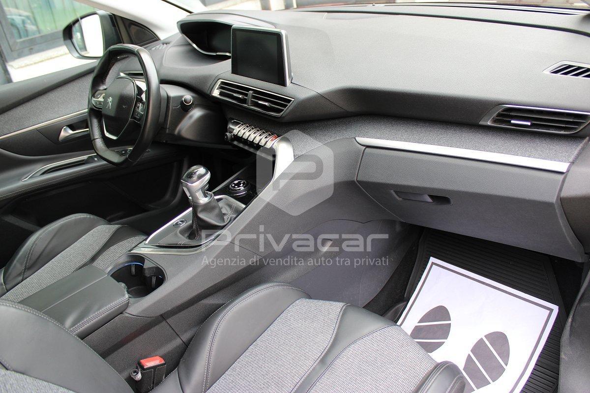 PEUGEOT 3008 BlueHDi 120 S&S Allure