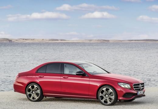 Mercedes-Benz Classe E - W213 Berlina - E 220 d Business Sport 4matic auto