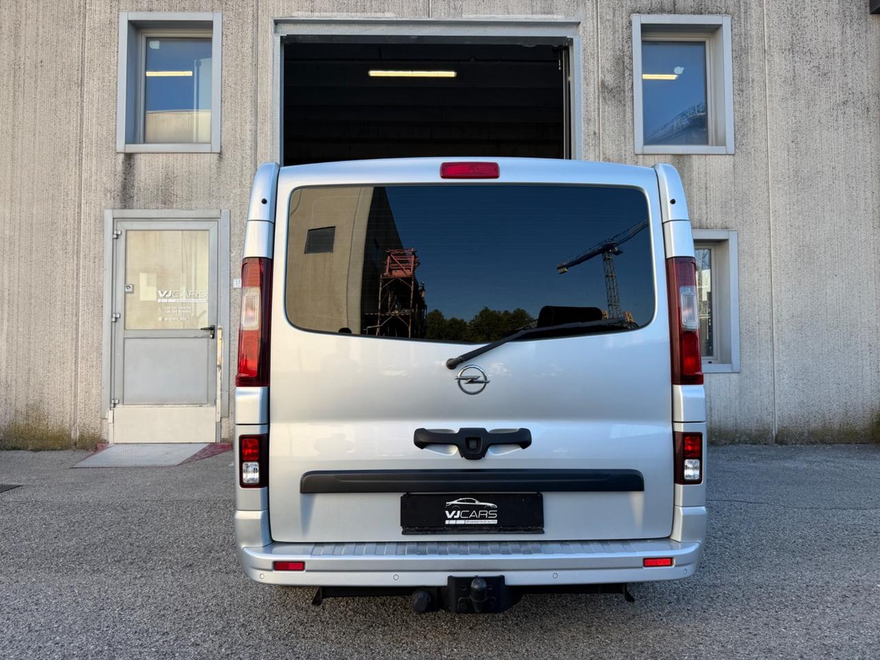 Opel Vivaro 9 POSTI