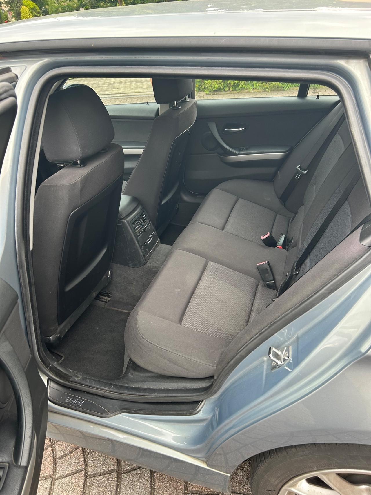 Bmw 320 320d cat Touring Attiva
