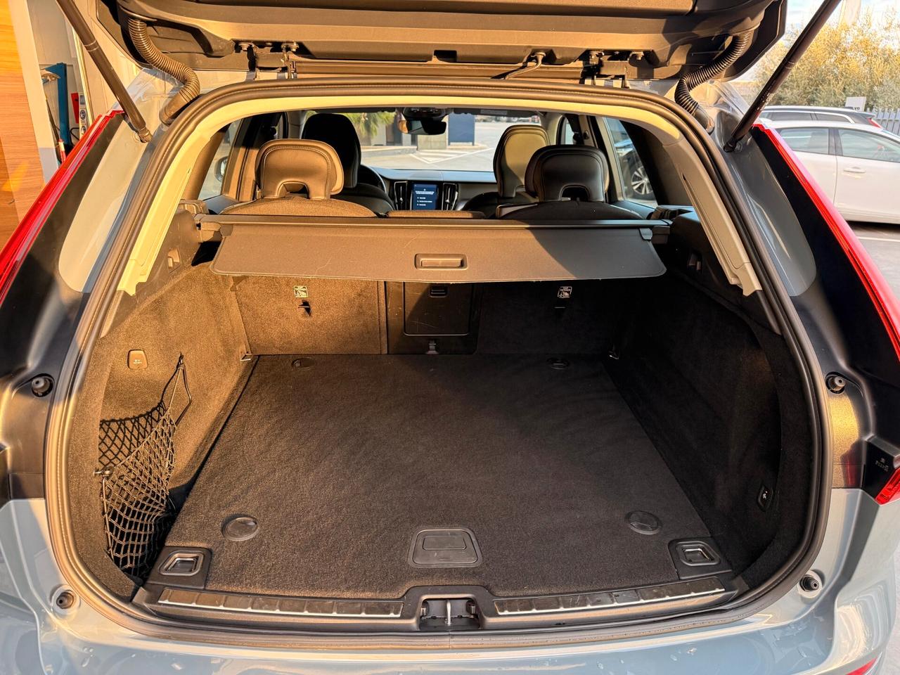 Volvo XC 60 XC60 B4 (d) AWD Geartronic Business