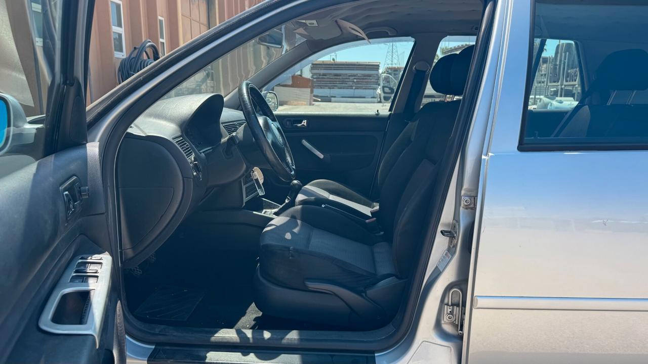 VOLKSWAGEN GOLF 4 1.6 105CV - 2003