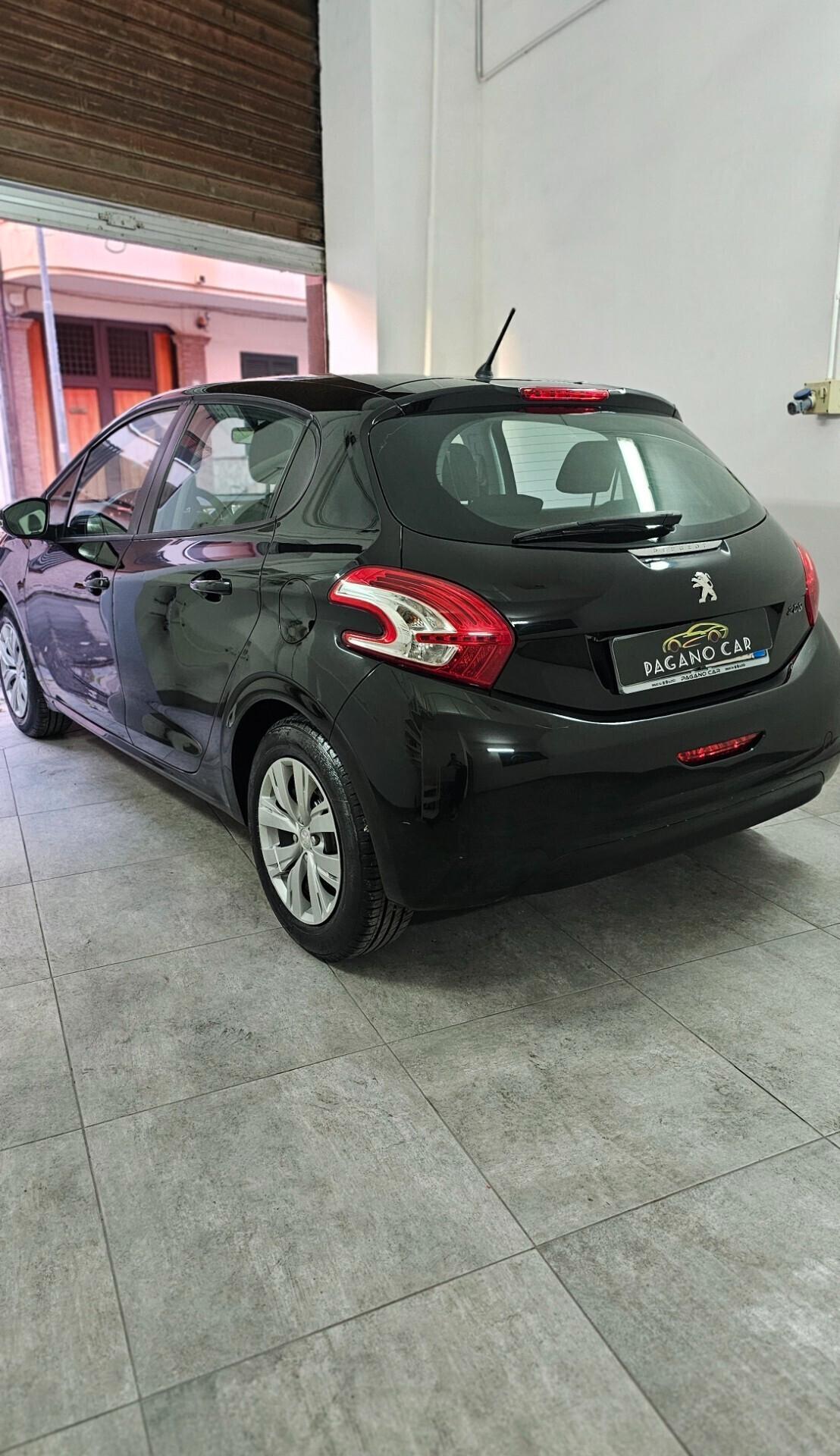 Peugeot 208 1.4 HDi 68 CV 5 porte