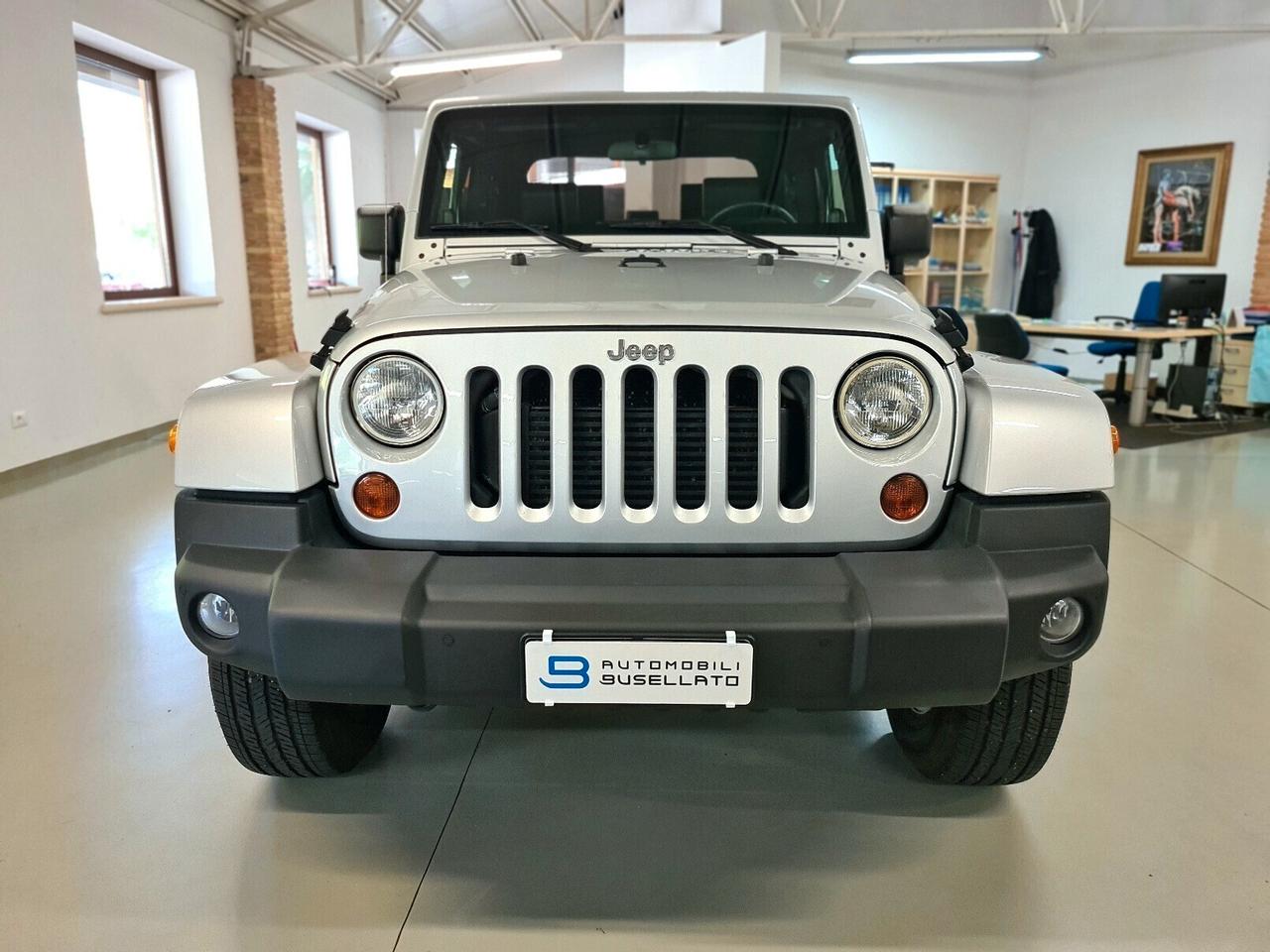 Jeep Wrangler 2.8 CRD DPF Sport Auto **Soft top/Hard top**