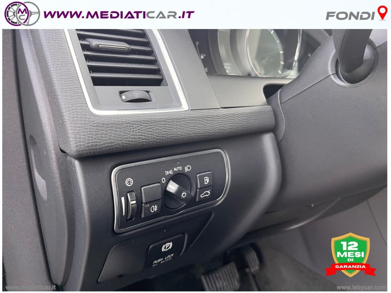 VOLVO XC60 D5 AWD Geartronic Momentum