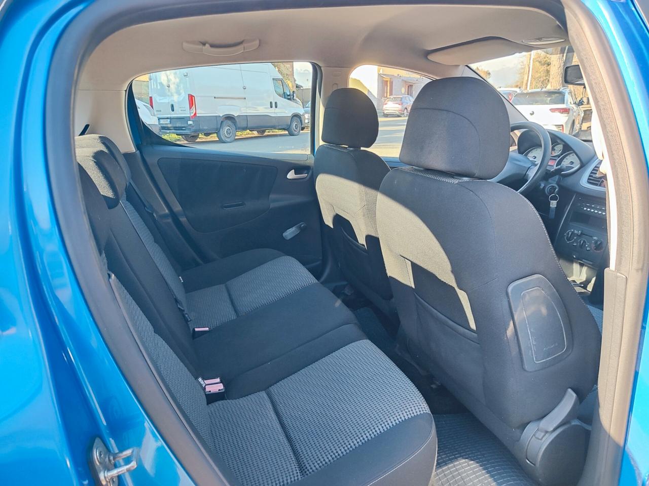 Peugeot 207 1.4 110.000 km