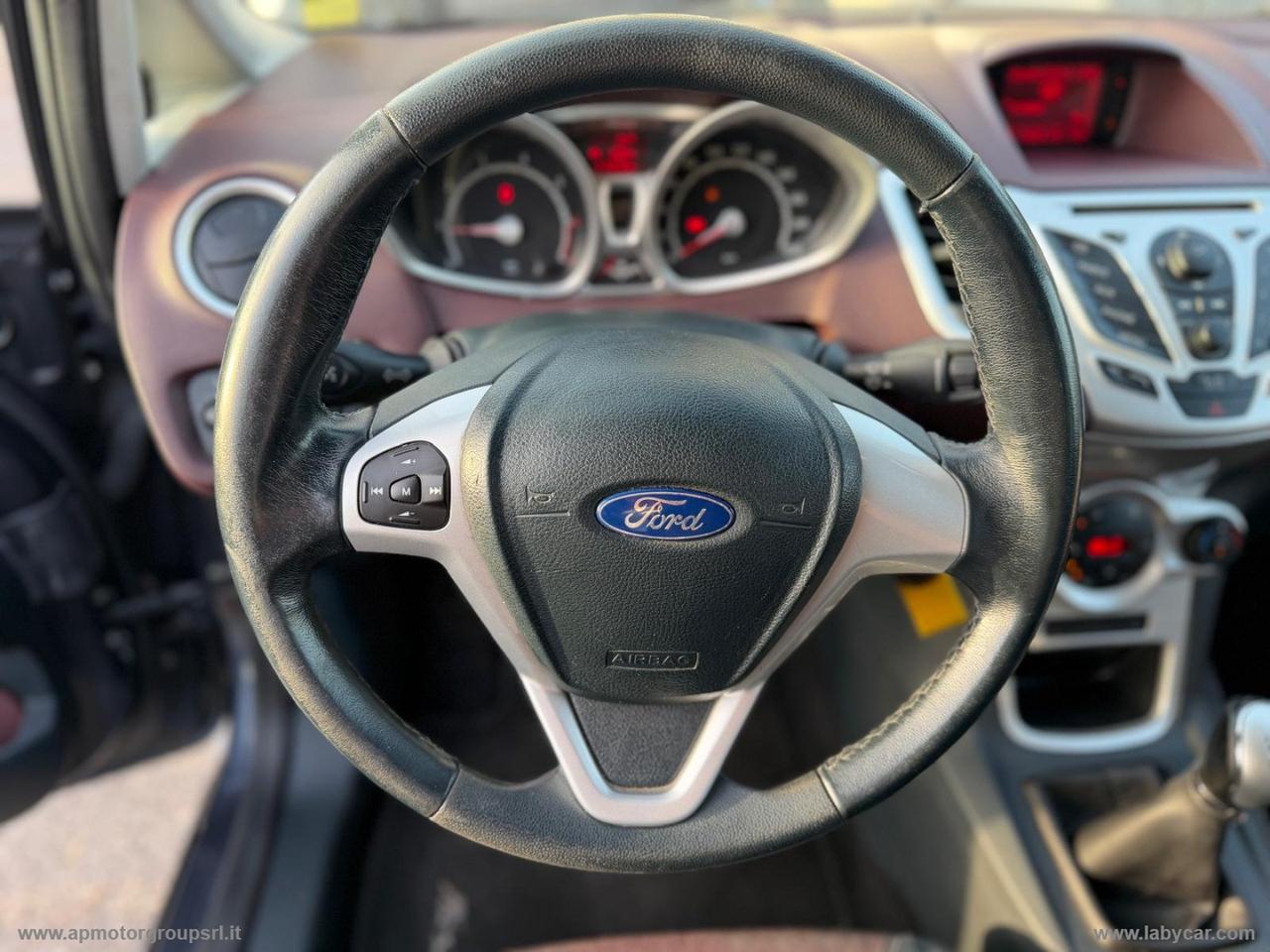 FORD Fiesta 1.2 16V 5p. Titanium