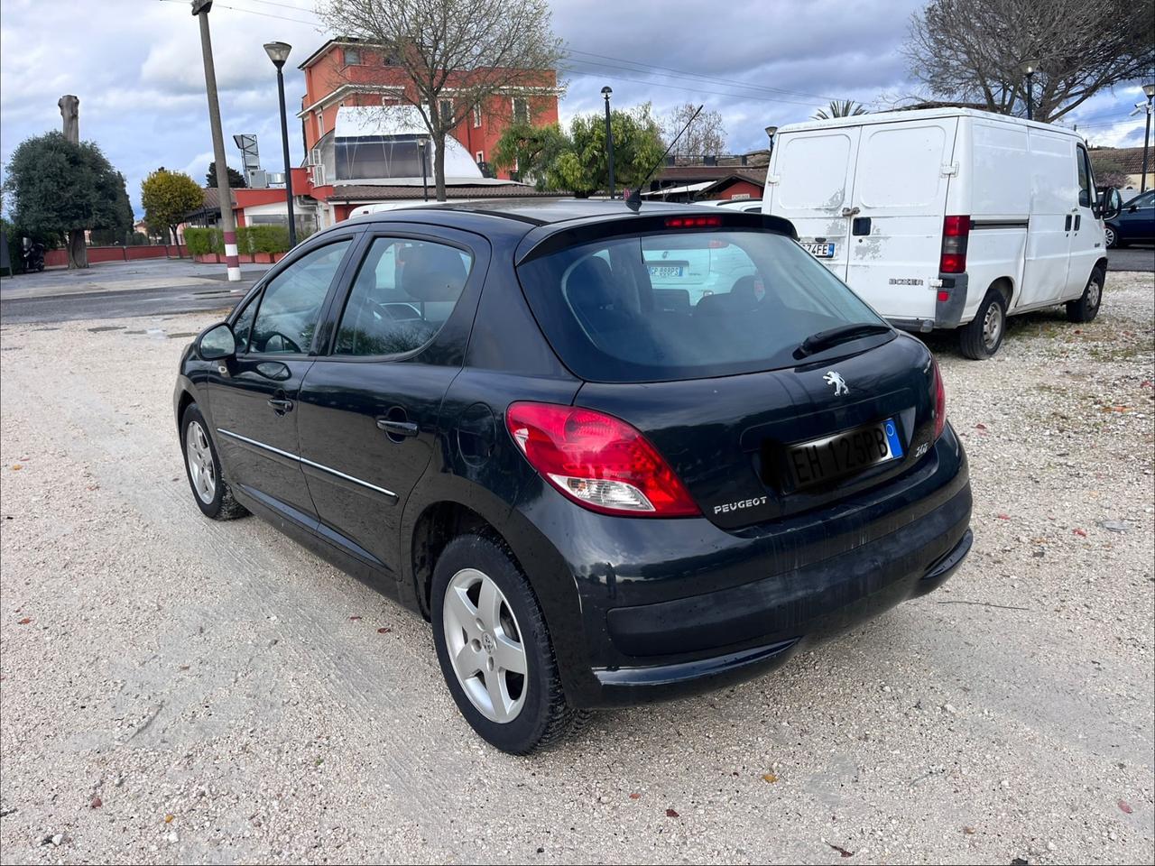 Peugeot 207 1.4 HDi 70CV 3p. Active