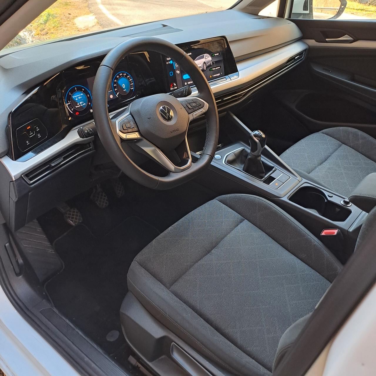 VW GOLF 8- 2.0 TDI - FULL OPT -NEOPATENTATI