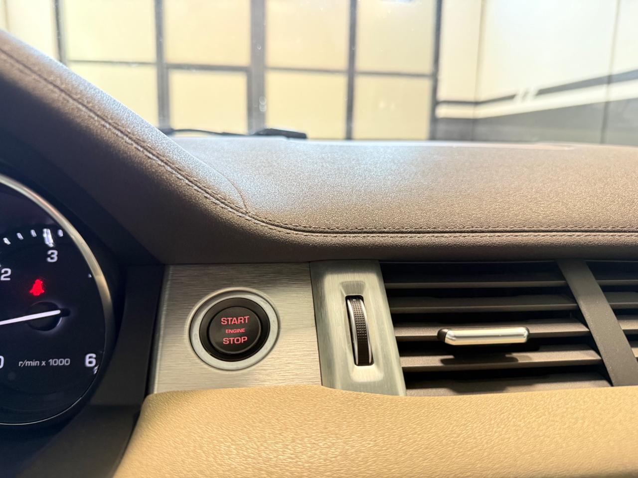 Land Rover Range Evoque 2.2 TD4 5p. Prestige