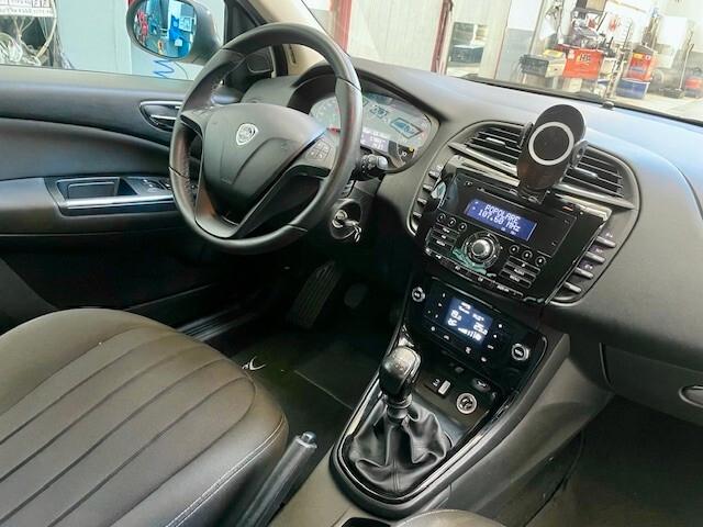 Lancia Delta 1.6 MJT DPF 105 CV Gold