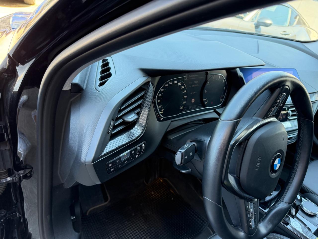 Bmw 118 118i 5p. Luxury