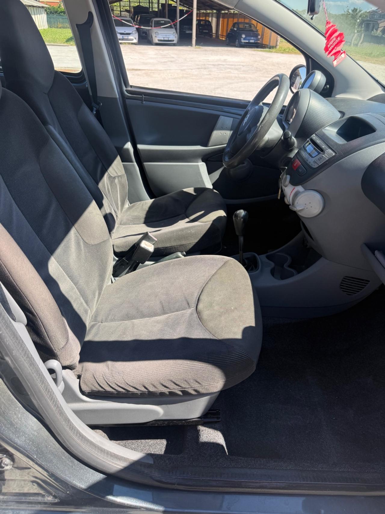 Citroen C1 5porte 1.0 Benzina 68cv NEOPATENTATI