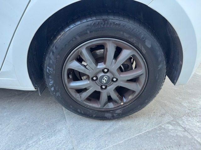 HYUNDAI i20 1.2 84 CV 5 porte Blackline