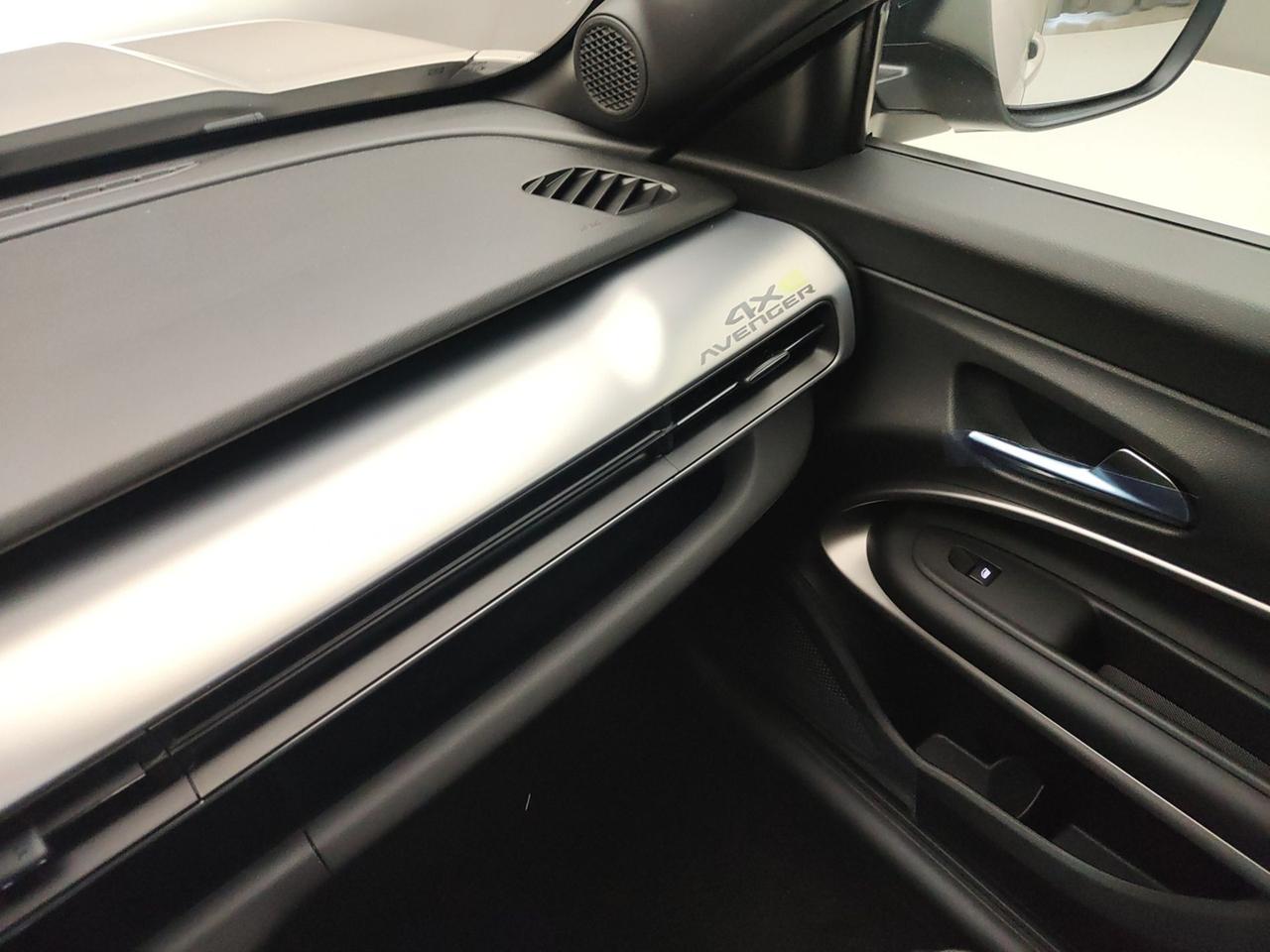 JEEP Avenger 1.2 145CV UPLAND 4XE EDCT6