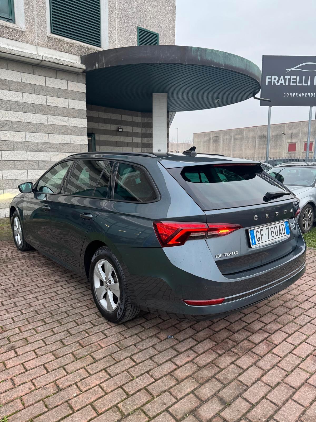 Skoda Octavia 2.0 TDI EVO SCR DSG Wagon Sportline