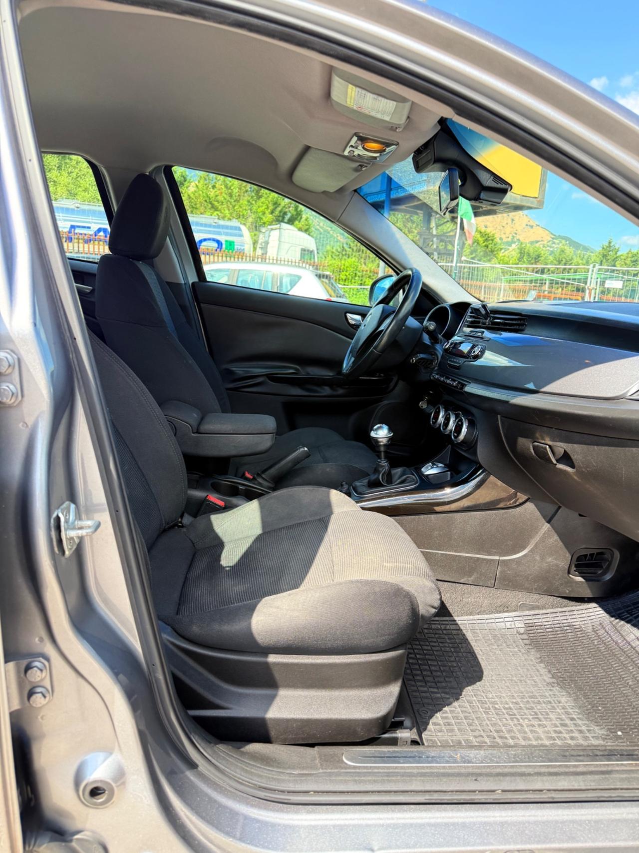 Alfa Romeo Giulietta 1.6 JTDm-2 105 CV Exclusive