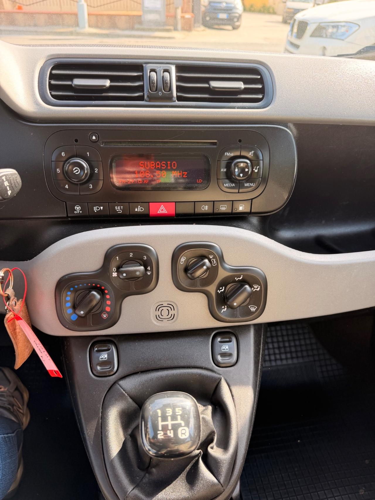 Fiat Panda 0.9 BENZINA/METANO Lounge 2013