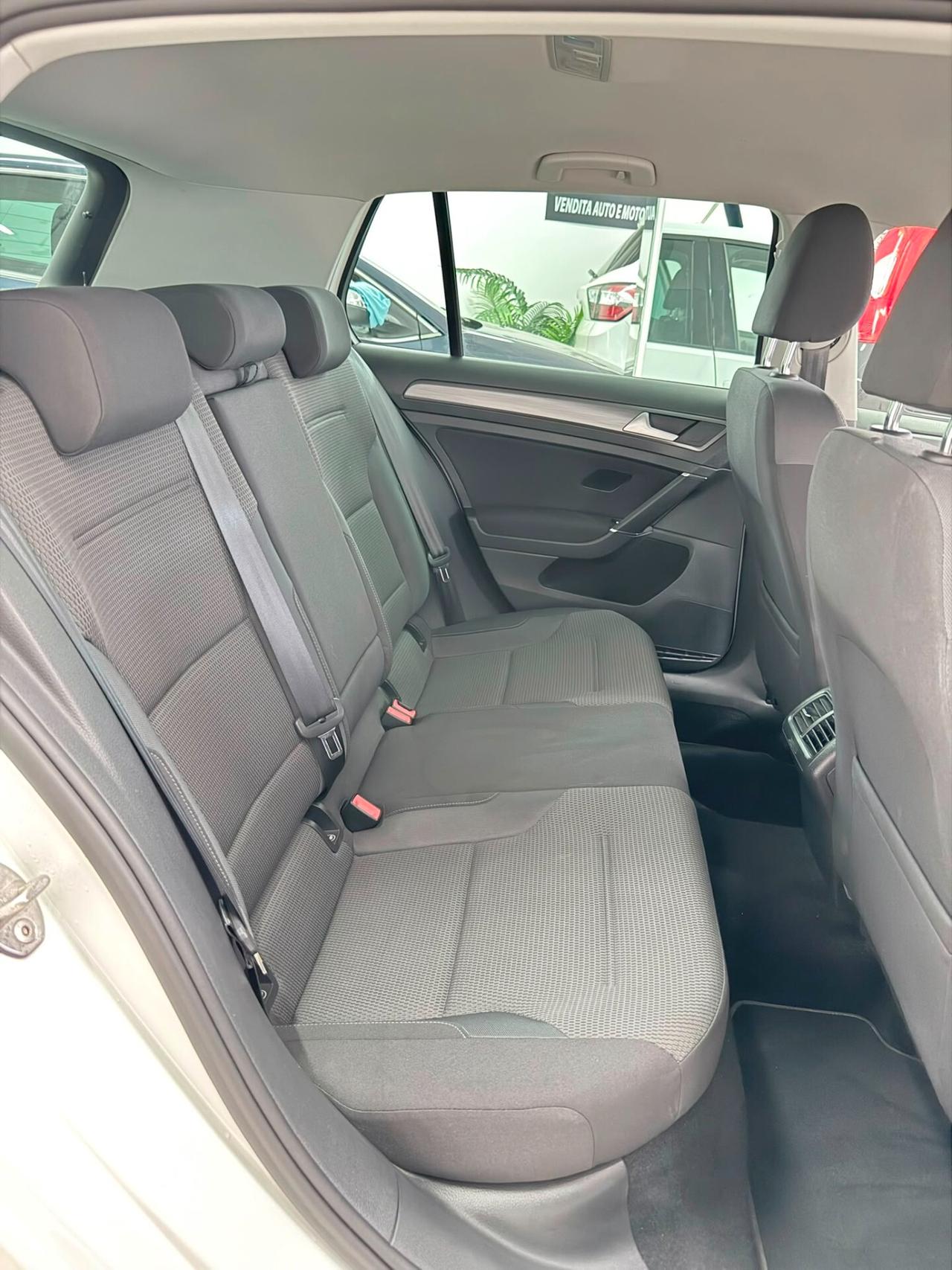 Volkswagen Golf 1.6 TDI 115 CV 5p. Highline BlueMotion Technology