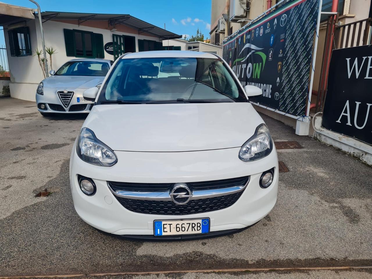 Opel Adam 1.2 70 CV White/Black Link