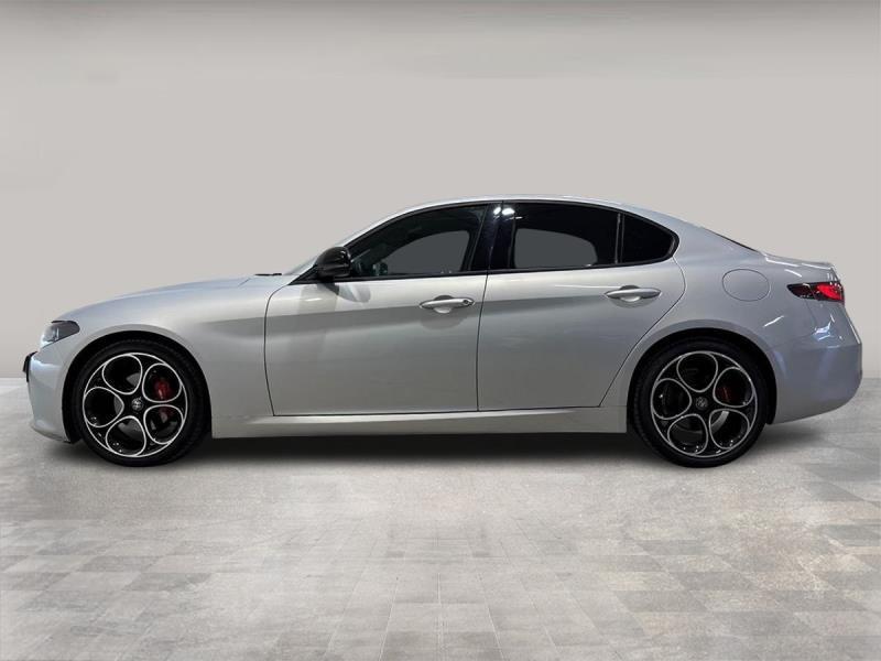 Alfa Romeo Giulia 2.2 Turbo Competizione AT8