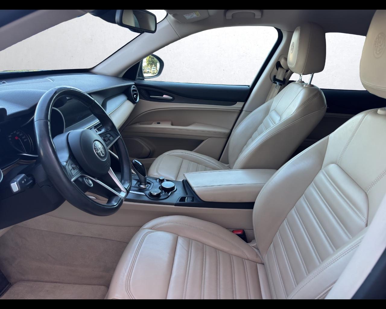 ALFA ROMEO Stelvio - Stelvio 2.2 Turbodiesel 210 CV AT8 Q4 Executive