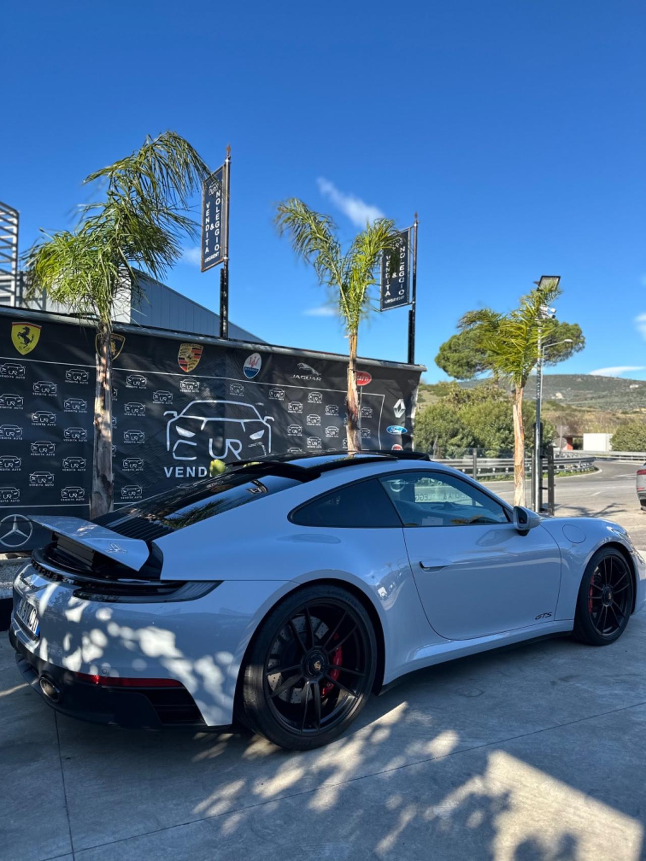 Porsche 911 ALLESTIMENTO 992 Carrera 4 GTS