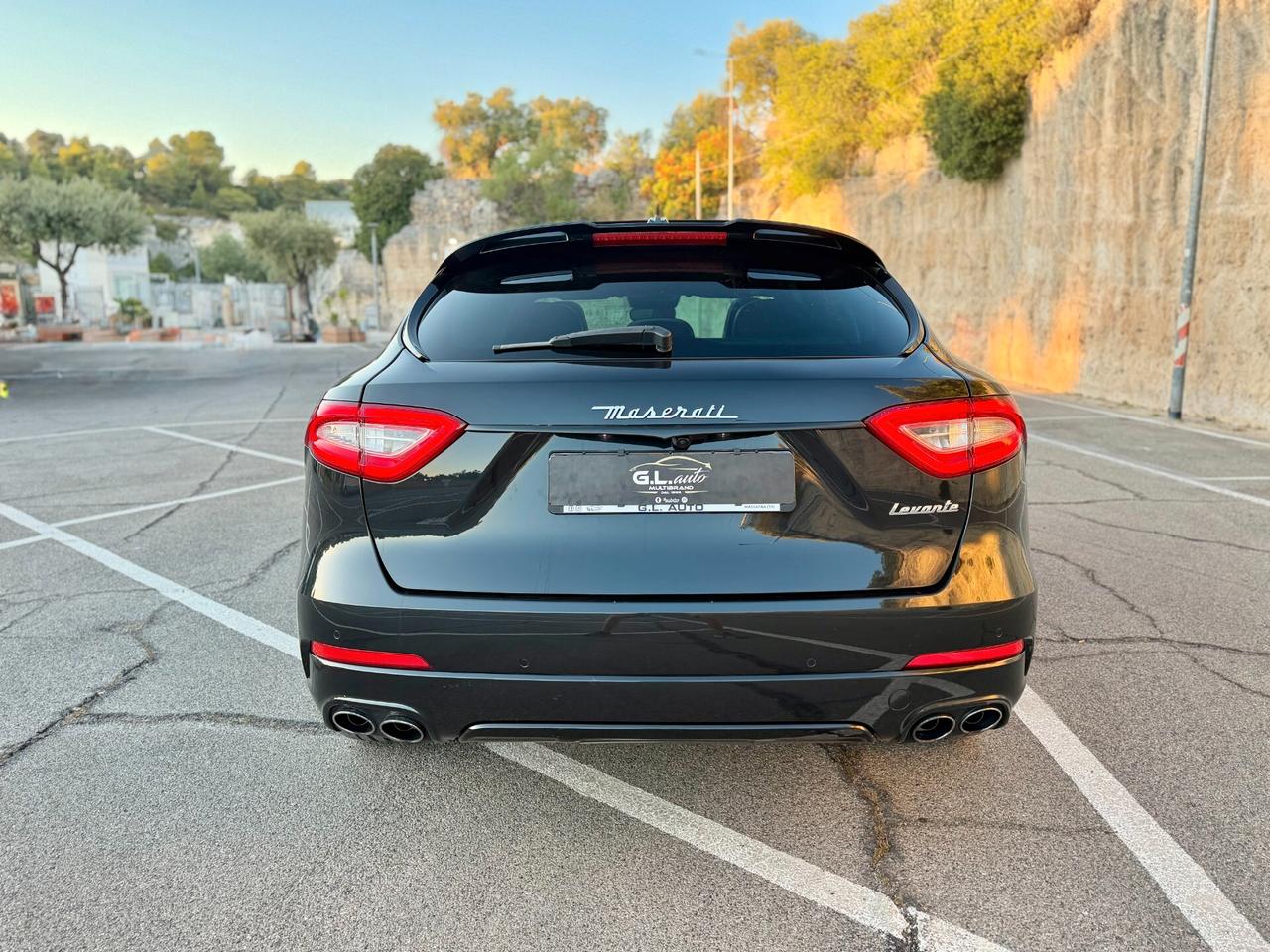 Maserati Levante Gransport/3.0 V6 250 CV/21"/TETTO