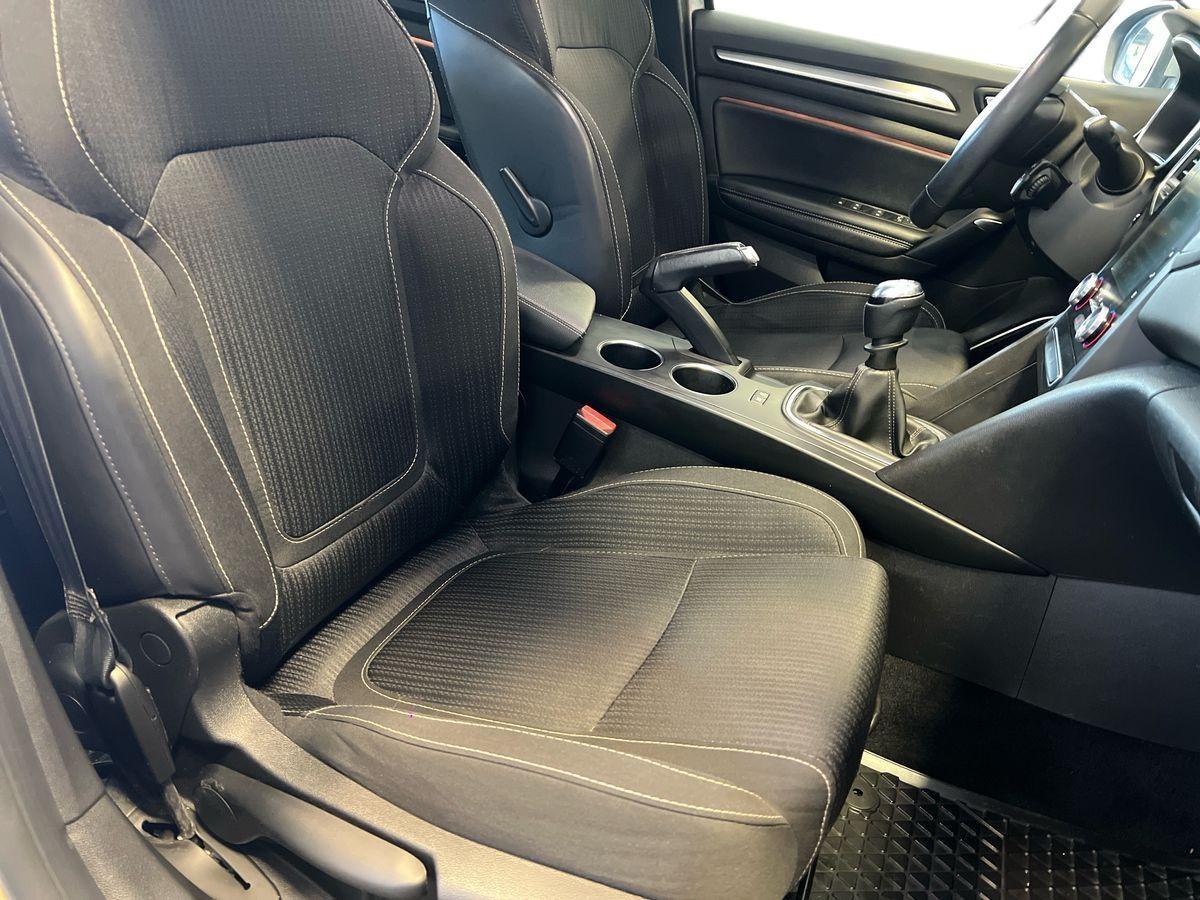RENAULT Megane IV 2016 Sporter - Megane Sporter 1.5 blue dci Duel2 115cv my19