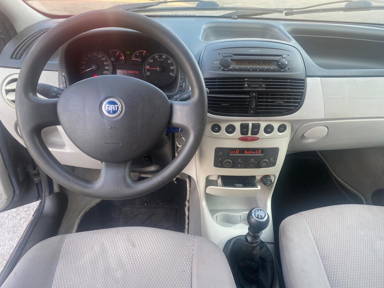 Fiat Punto 1.2i cat 5 porte ELX